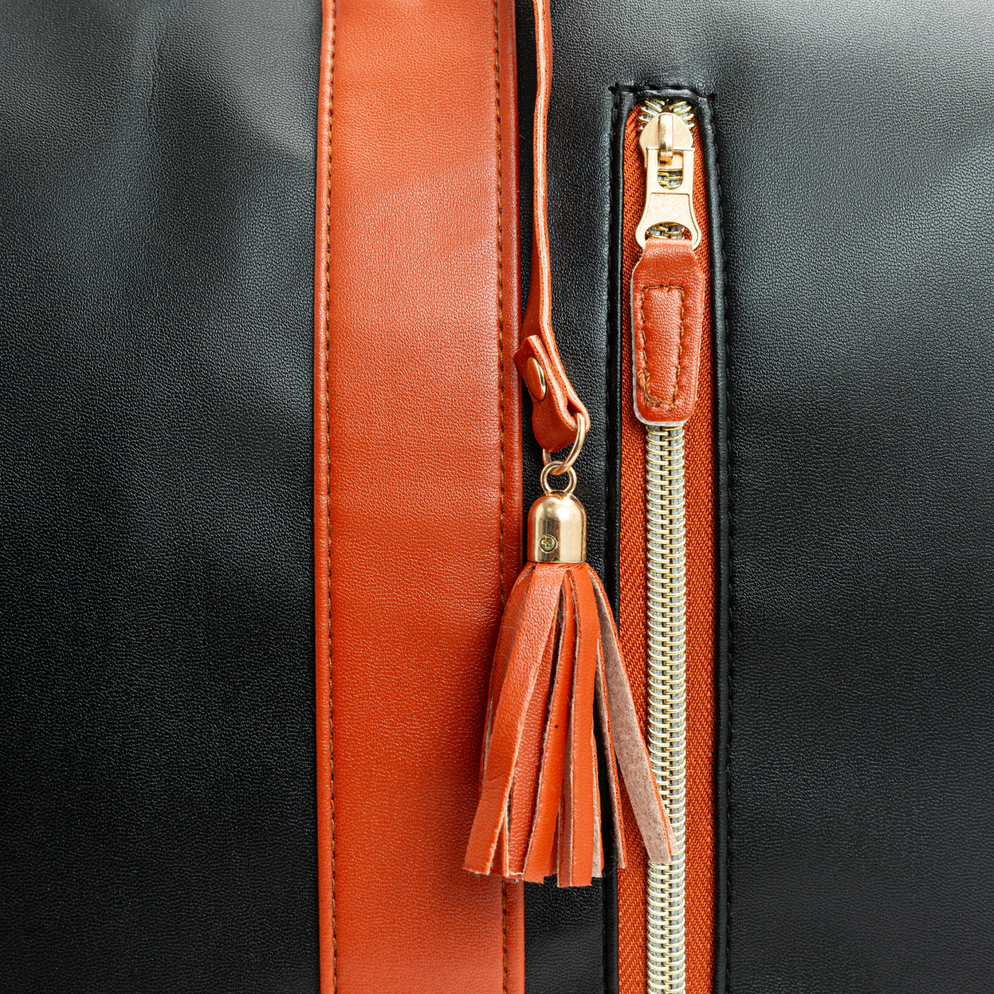 Harmony Home™ - Foldable Travel Bag | Compact, Wrinkle-Free Packing for Smart Travelers